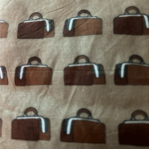 Vintage Echo scarf. Silk and Venal blend.  Dark brown border, cute suitcases. - Picture 2 of 5